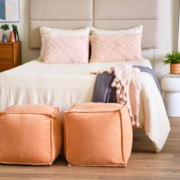 Creative Co-Op Soft Pink Cotton Woven Pom Pom Throw w/Braids/NWT - Picture 5 of 13